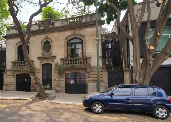Bed and breakfast Livin Condesa 4*