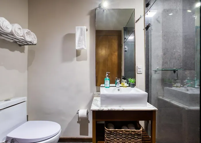 Bed and breakfast Livin Condesa 4*